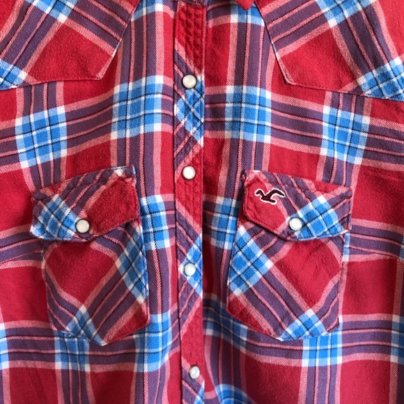 Plaid Hollister Button-Up Flannel - Picture 3 of 4